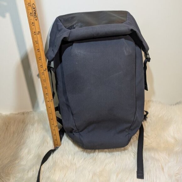 RYU Respect Your Universe locker Quick Pack Lux Black nylon & leather Backpack - Picture 3 of 13